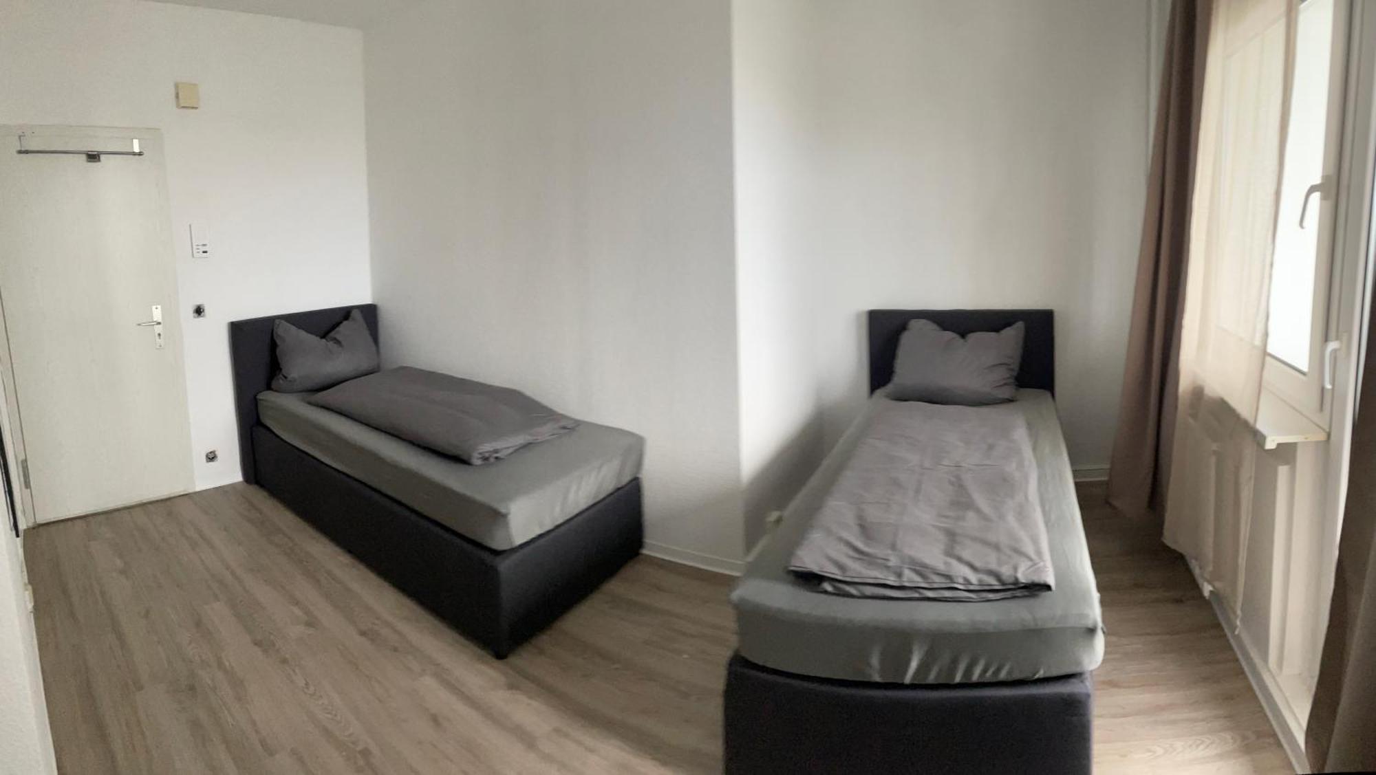 Max Appartements Neubrandenbourg Extérieur photo